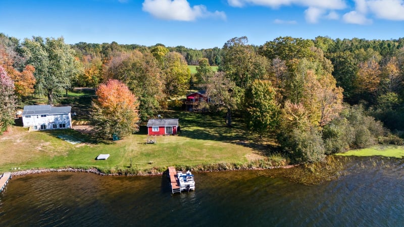 231 27 1/4 26 7/8 Ave, Cumberland, WI 54829