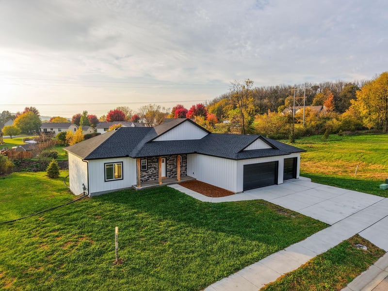 477 Se Amco Ln, Chatfield, MN 55923