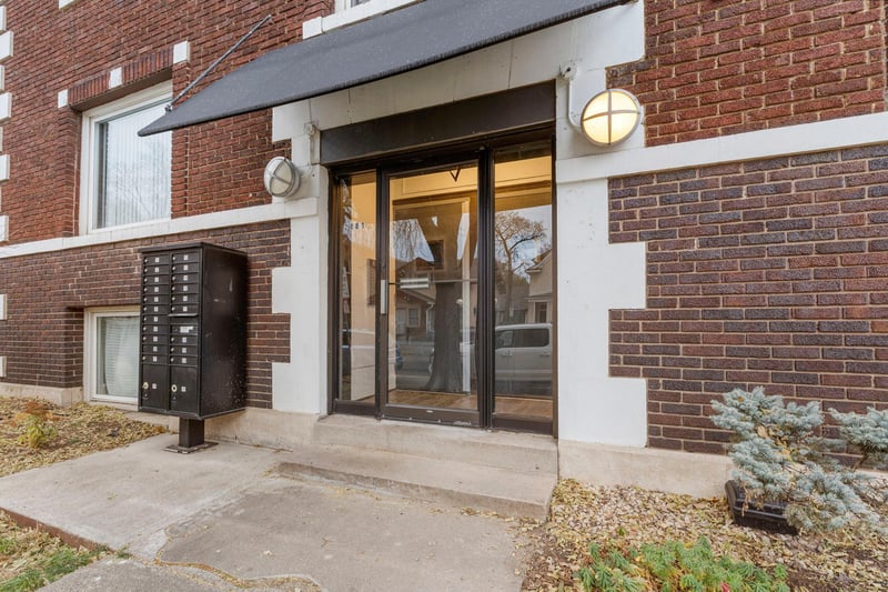 2881 Irving Ave S #306, Minneapolis, MN 55408