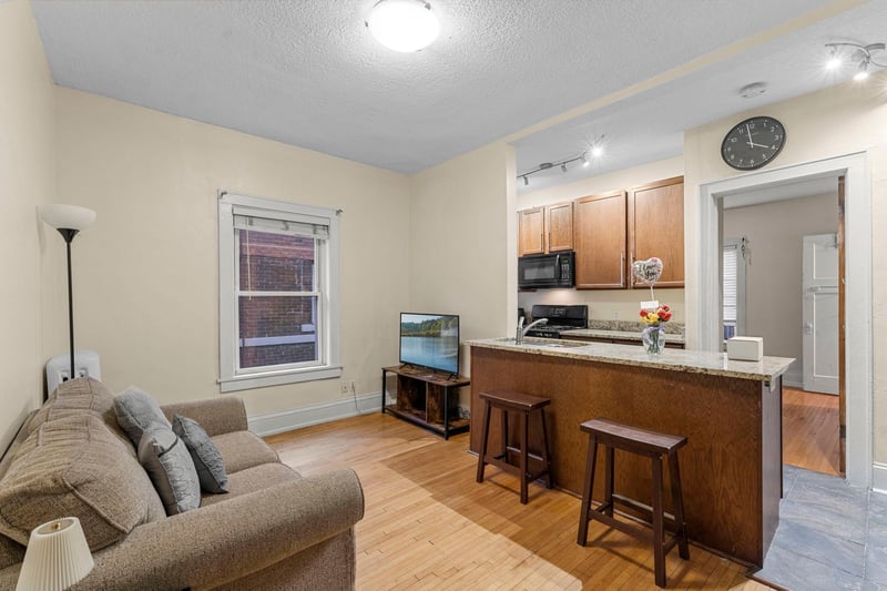 2881 Irving Ave S #306, Minneapolis, MN 55408
