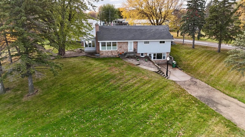 405 7th St NE, Fulda, MN 56131