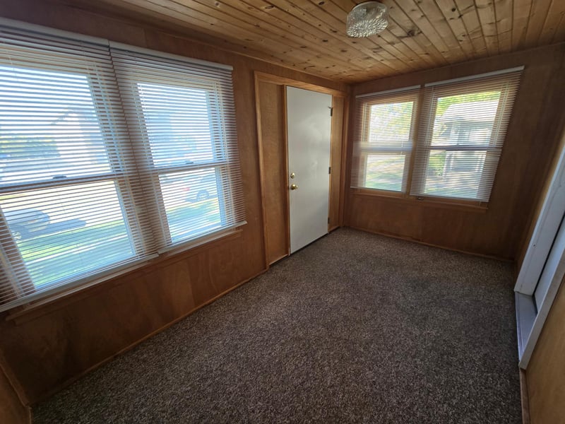 4105 4th St NE, Columbia Heights, MN 55421