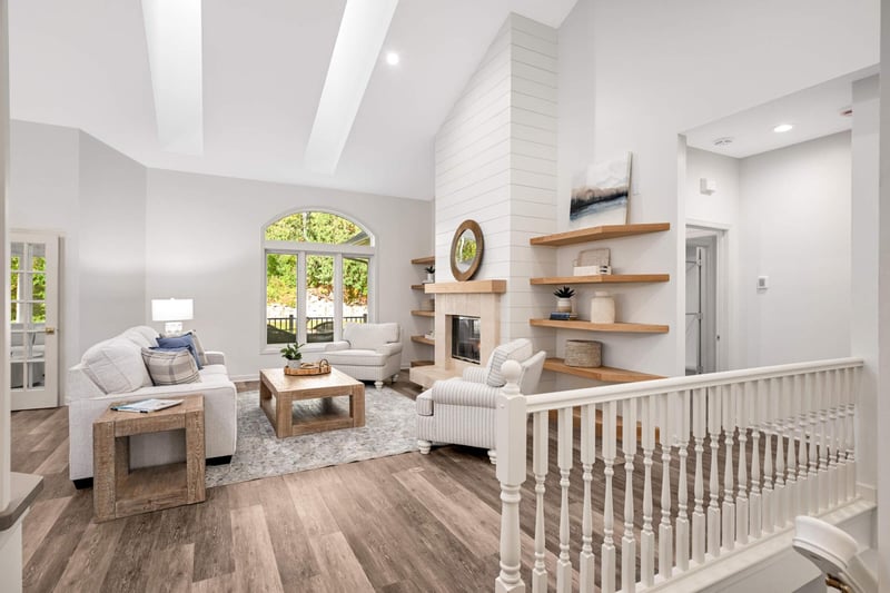 257 Lake St W, Wayzata, MN 55391