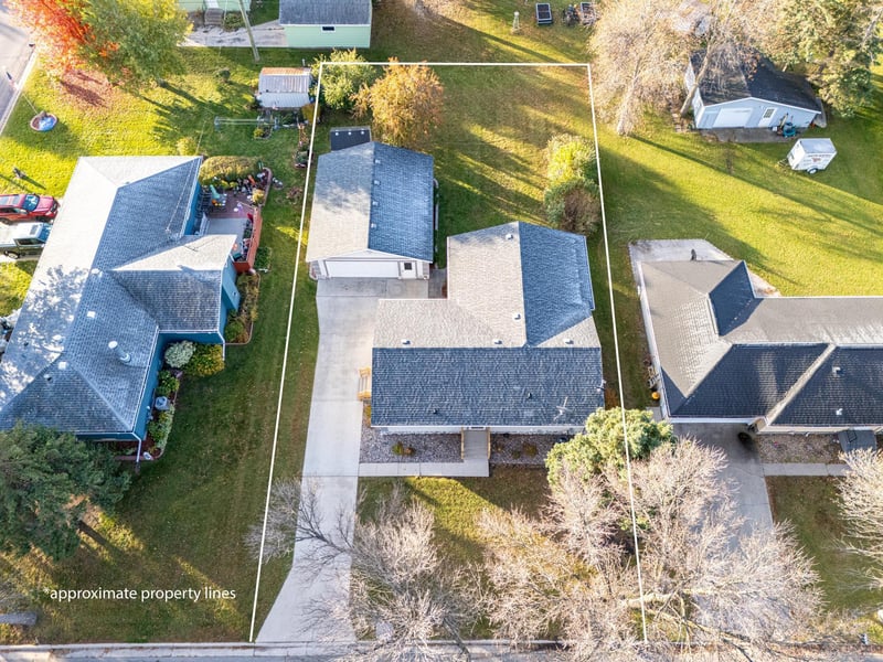 416 Crescent Ave, Crookston, MN 56716