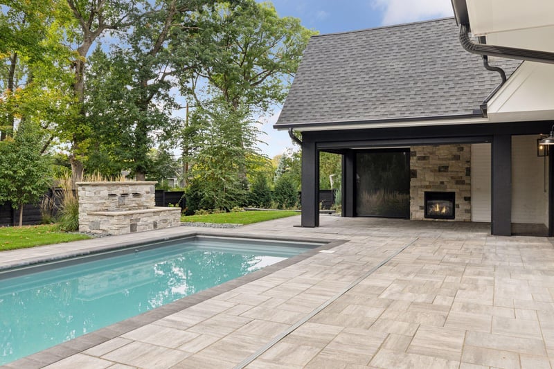 6101 Blake Cir, Edina, MN 55436
