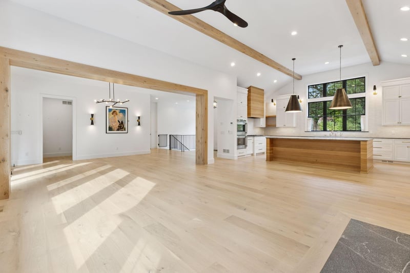 6101 Blake Cir, Edina, MN 55436