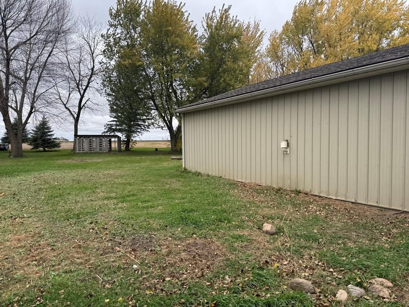 406 4th St, Rushmore, MN 56168