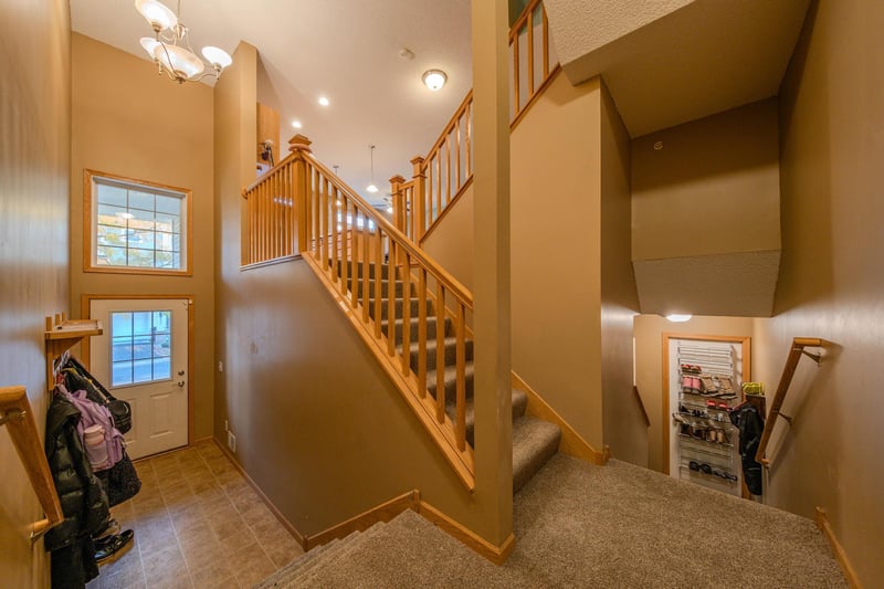 8483 Emery Pw N, Champlin, MN 55316