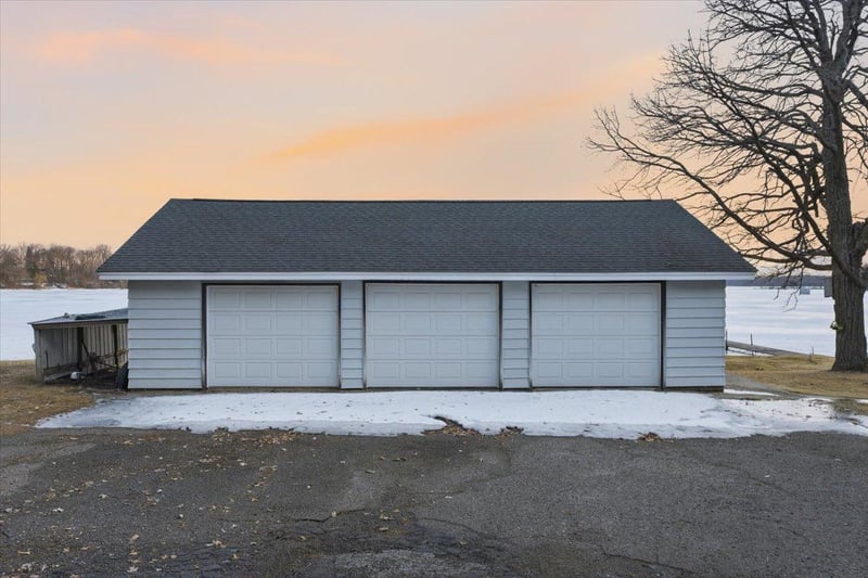 21492 Big Lake Rd, Richmond, MN 56368