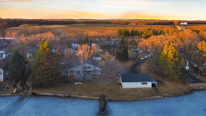 21492 Big Lake Rd, Richmond, MN 56368