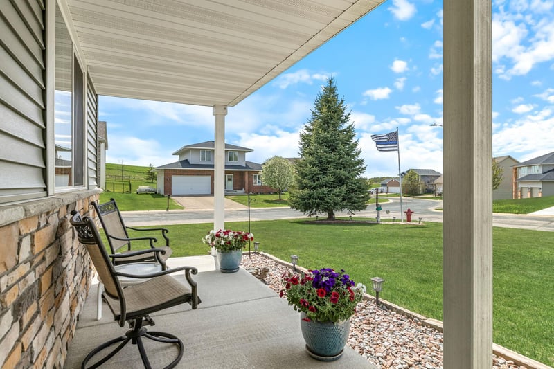 800 Harvest Cir SW, Lonsdale, MN 55046