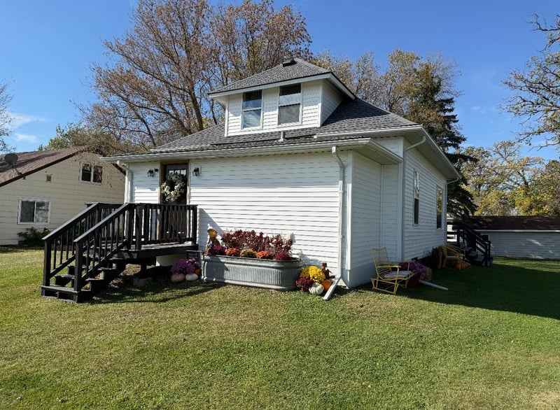 401 Ward Ave, Erskine, MN 56535