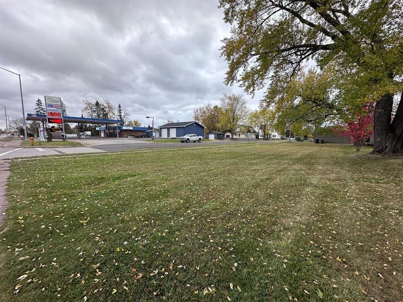 5634 Tower Ave, Superior, WI 54880