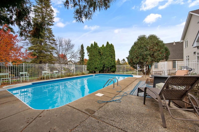 2620 Wexford Ct, New Brighton, MN 55112