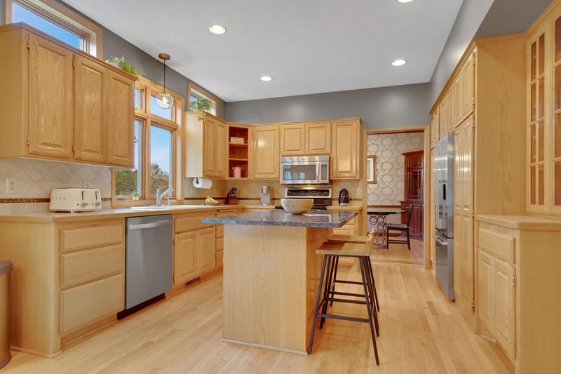 2620 Wexford Ct, New Brighton, MN 55112