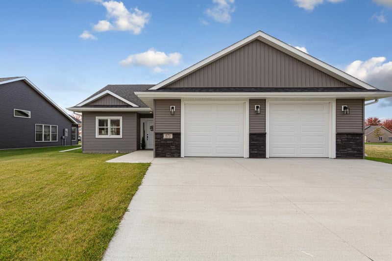 873 Escalade Ln SE, Owatonna, MN 55060