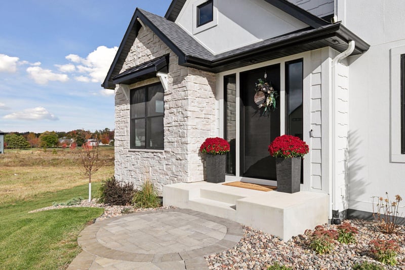 2702 Mayo Prairie Ln SW, Rochester, MN 55902