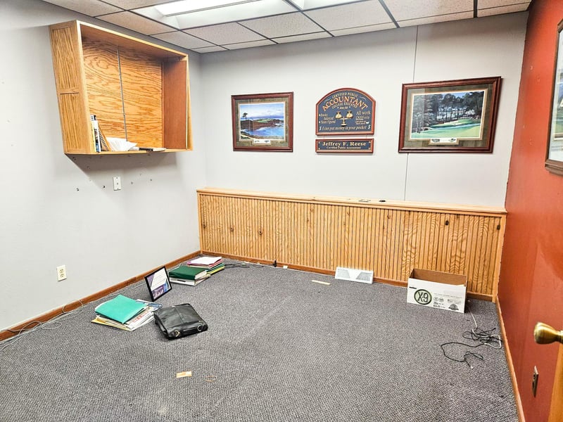 224 S Birch Ave, Hallock, MN 56728