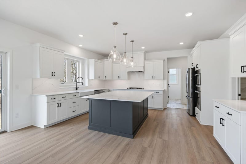1872 Royal Blvd N, Lake Elmo, MN 55042