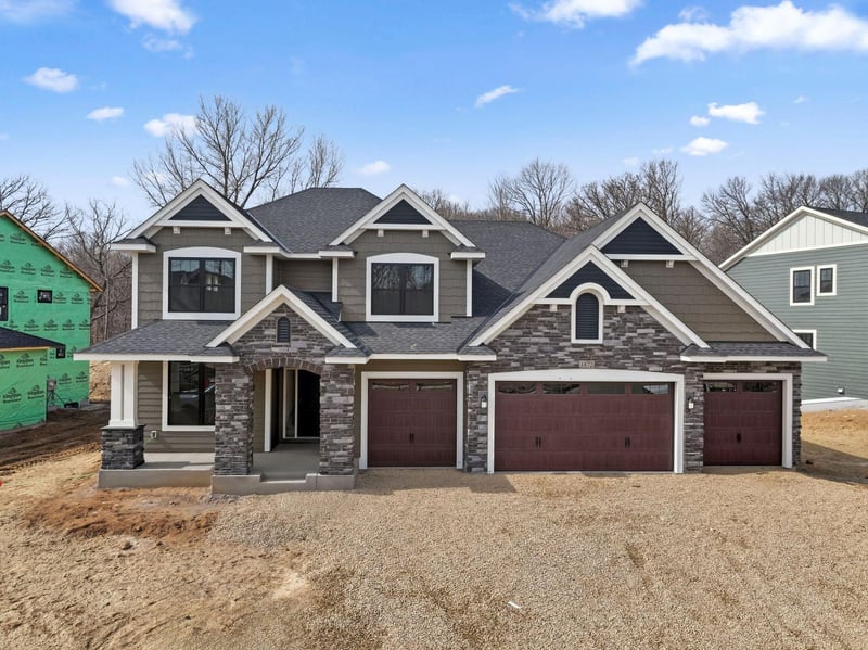 1872 Royal Blvd N, Lake Elmo, MN 55042