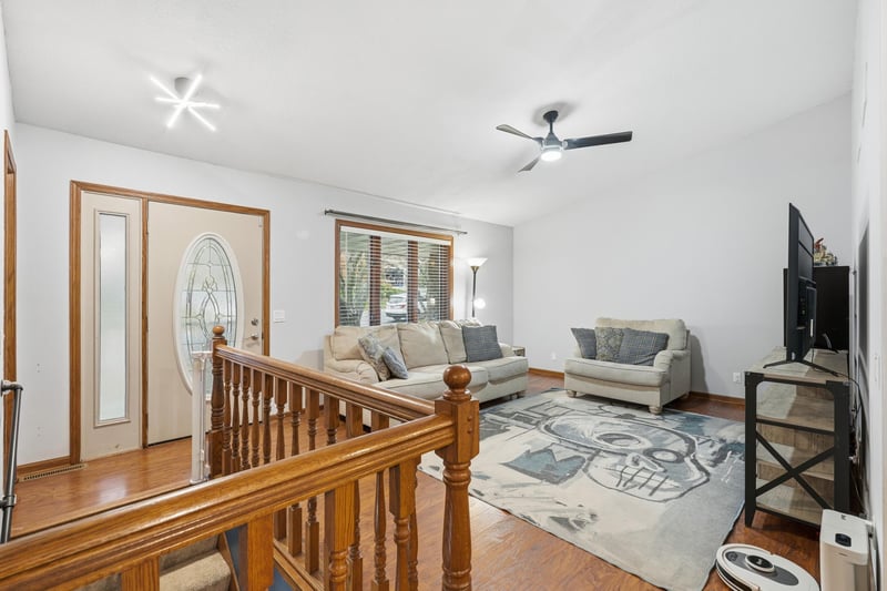 7910 Banks Pa, Inver Grove Heights, MN 55077