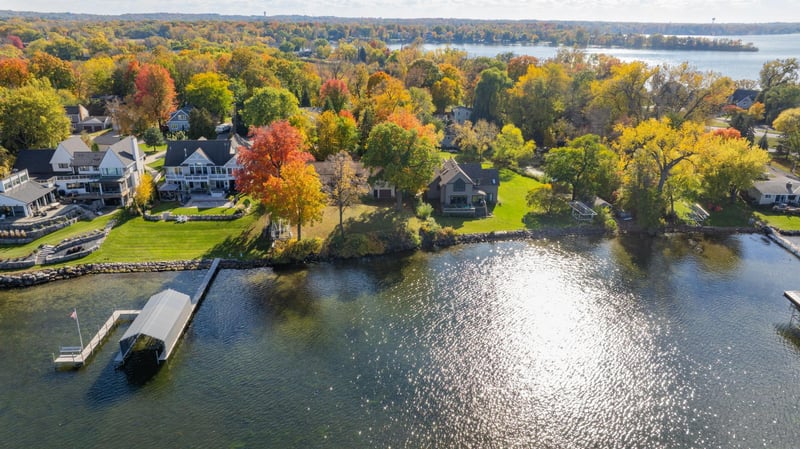 36 Interlachen Ct, Excelsior, MN 55331