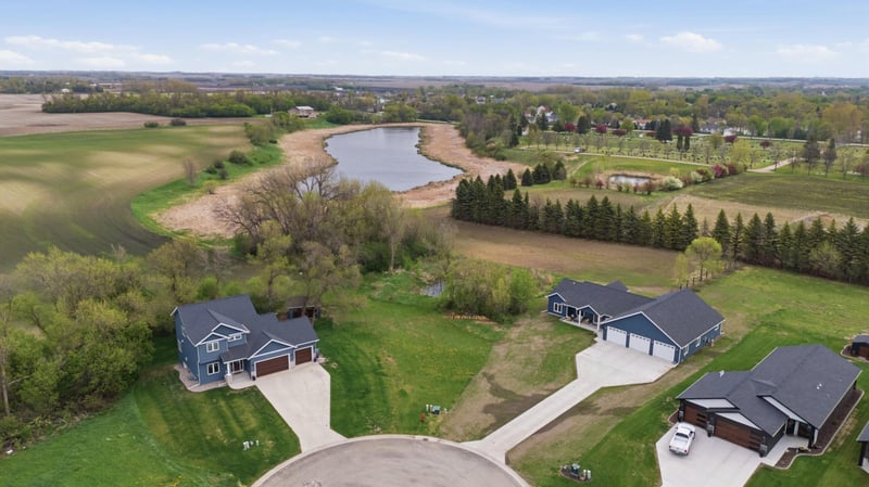 536 Leonard St, Hawley, MN 56549
