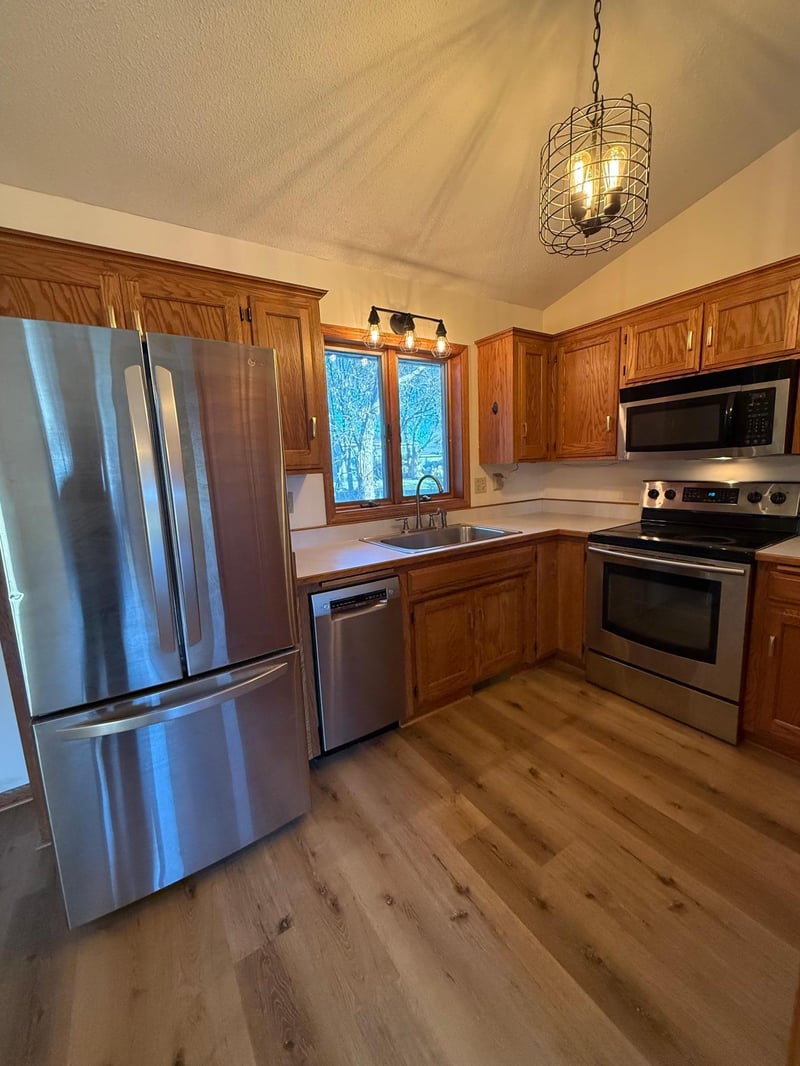 222 Fir St S, Lester Prairie, MN 55354