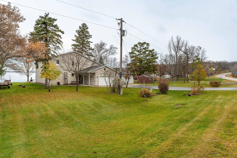 17159 Stalker Lake Rd, Battle Lake, MN 56515