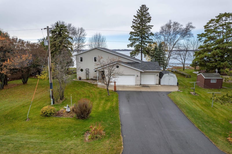 17159 Stalker Lake Rd, Battle Lake, MN 56515