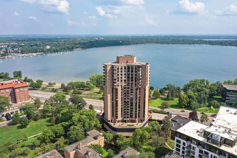 2950 Dean Pw #1705, Minneapolis, MN 55416