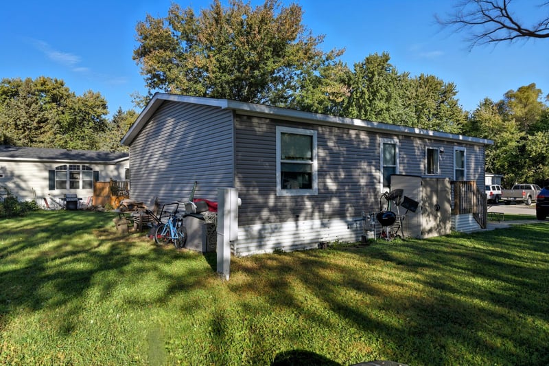 134 Anthony Dr #31, Lakeville, MN 55044