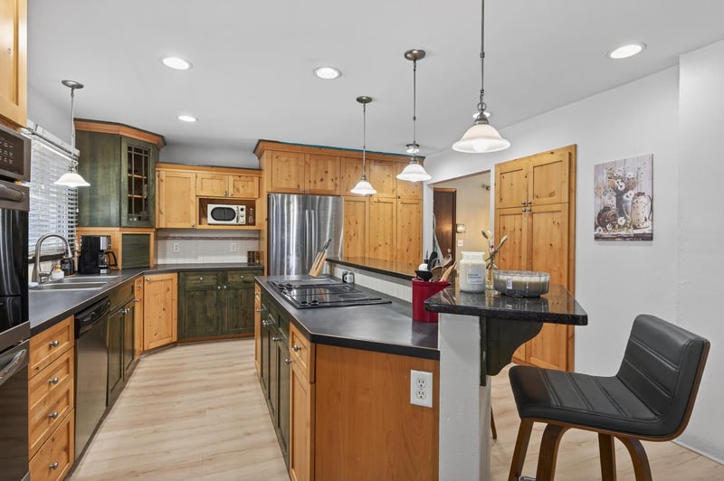 21851 Calmor Ave, Prior Lake, MN 55372