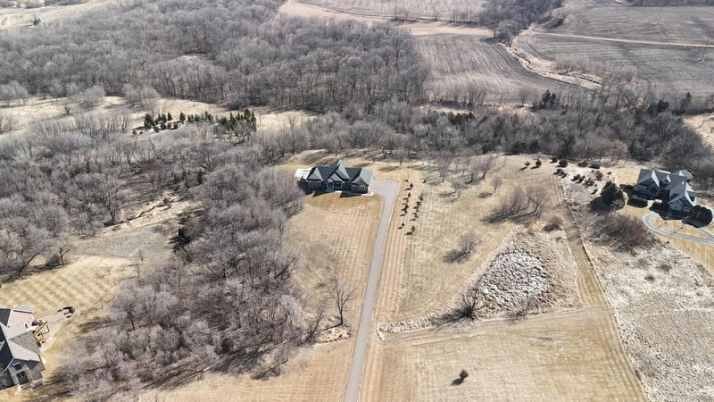 8634 Whisper Creek Trl, Rockford, MN 55373