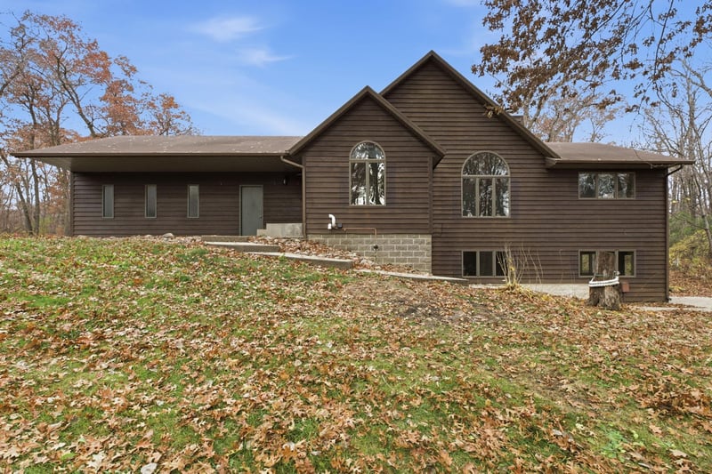 11025 261st St, Saint Cloud, MN 56301