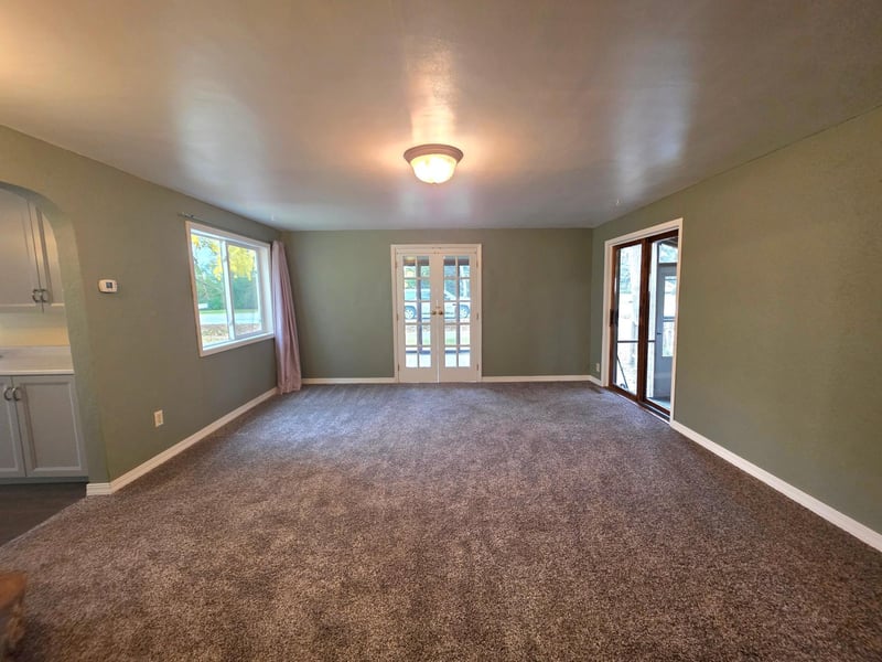 821 7th St SW, Pipestone, MN 56164