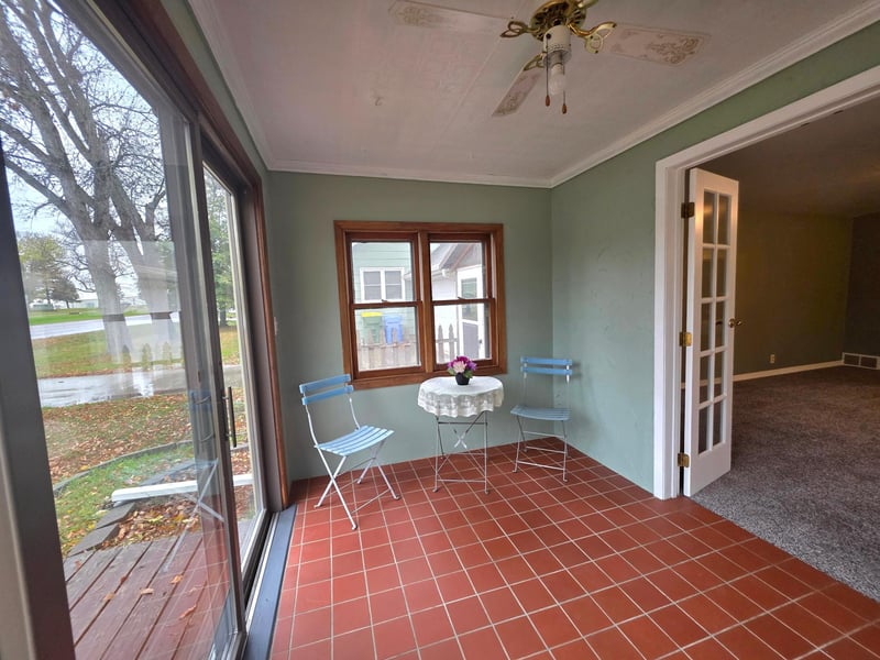 821 7th St SW, Pipestone, MN 56164