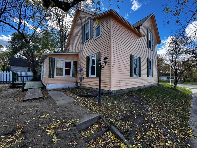 211 Maple Ave NE, Cass Lake, MN 56633