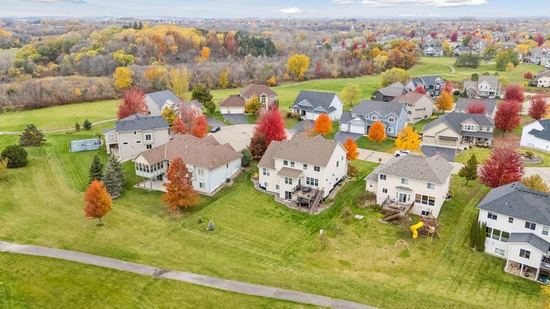27155 Hickory Ridge Dr, Elko New Market, MN 55020