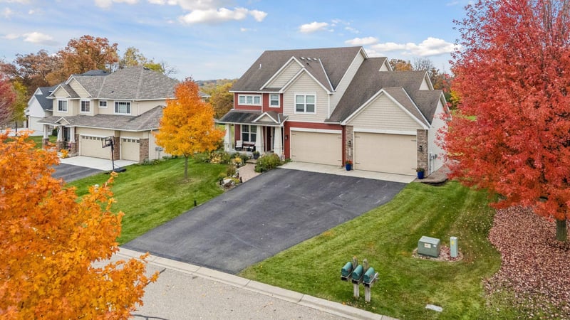 27155 Hickory Ridge Dr, Elko New Market, MN 55020