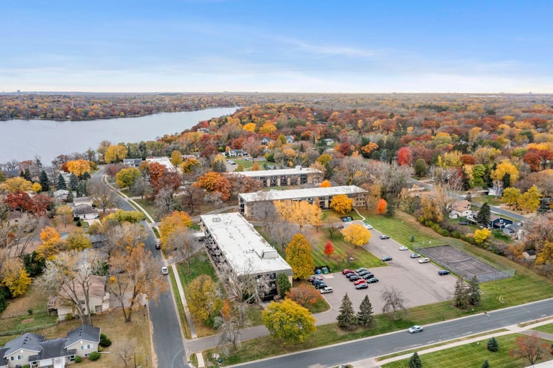 3461 Kent St #1005, Shoreview, MN 55126
