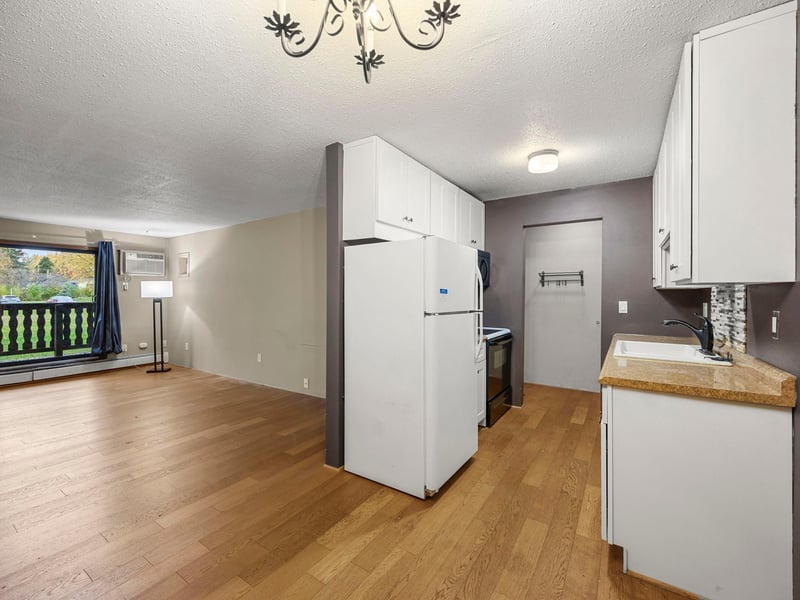 3461 Kent St #1005, Shoreview, MN 55126