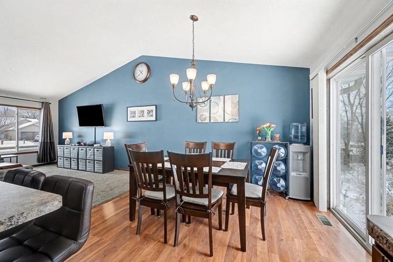 757 Pleasant Ave, Saint Paul Park, MN 55071