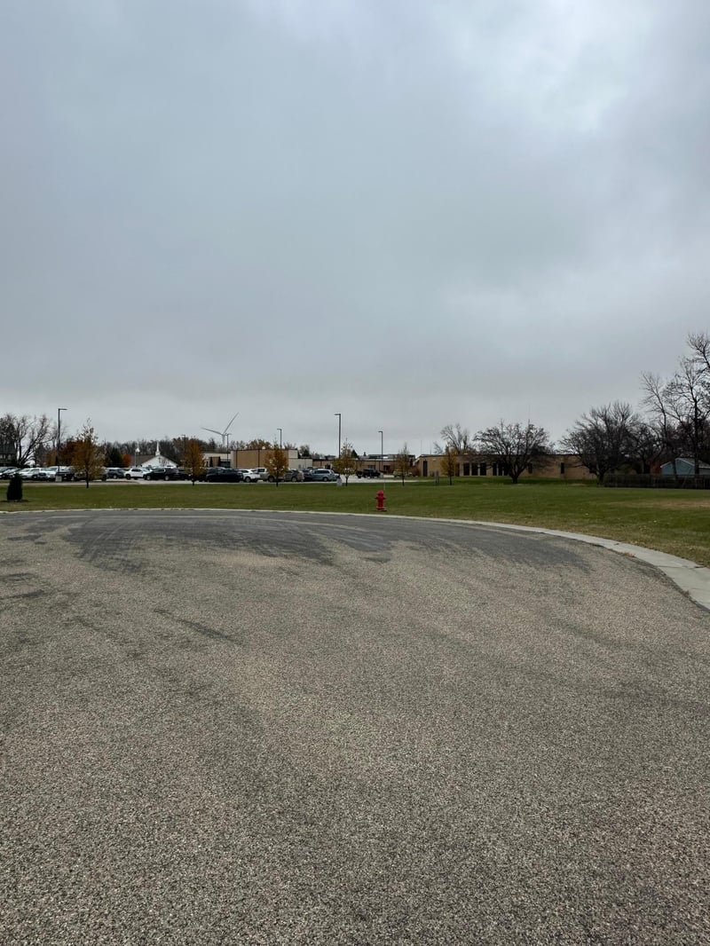 301 Mueller Dr, Hendricks, MN 56136