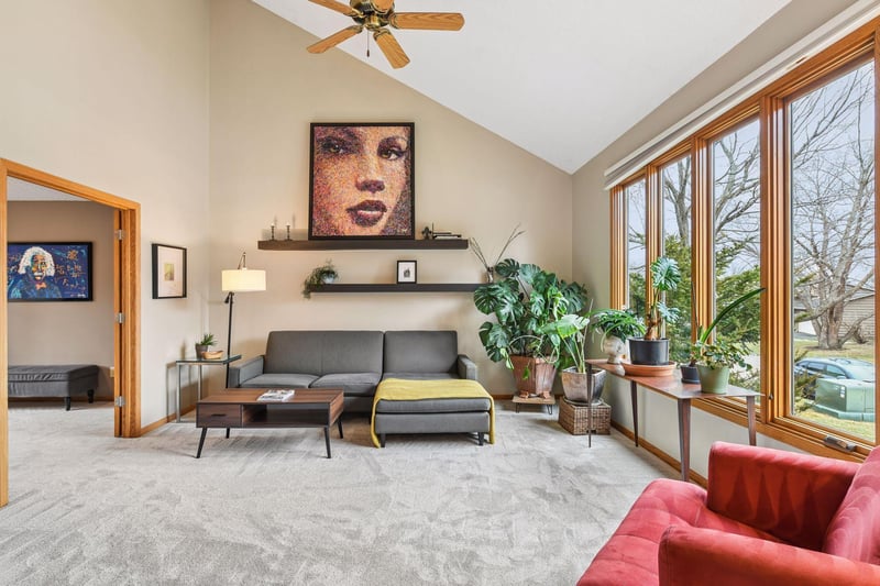 6946 Autumn Ter, Eden Prairie, MN 55346