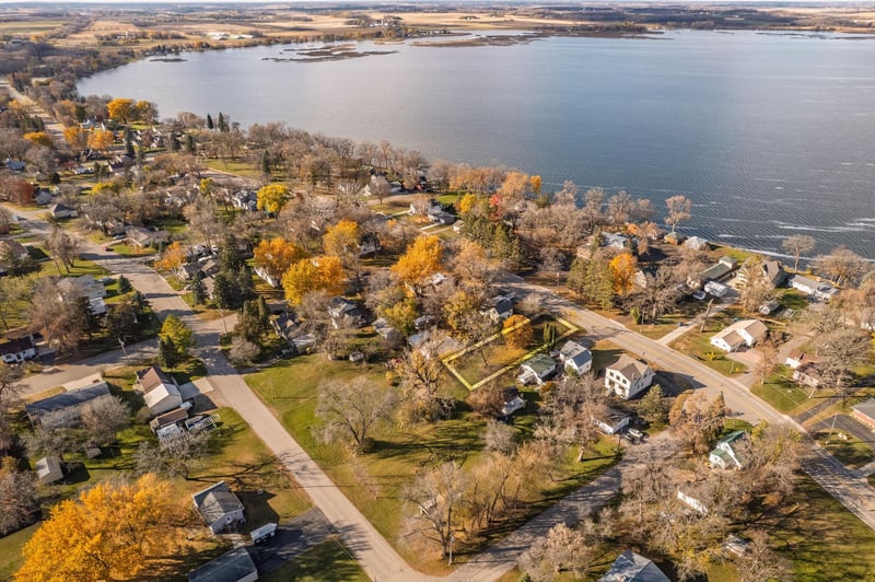 816 E Lake St, Osakis, MN 56360