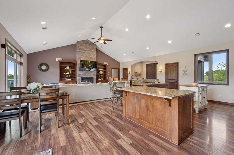 8710 30th St NE, Saint Michael, MN 55376