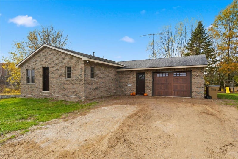1277 Delta St, Ogilvie, MN 56358