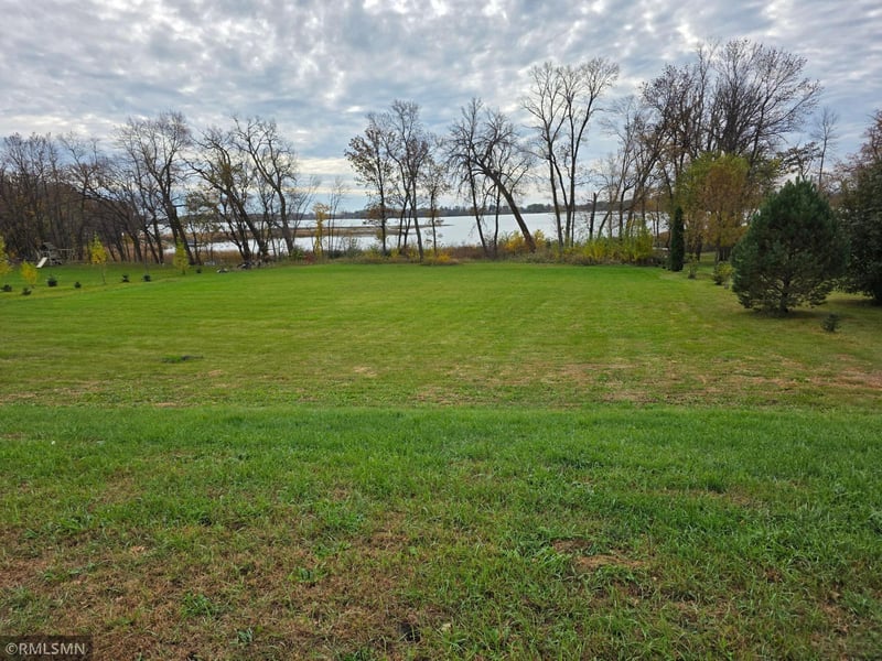 18443 Basswood Beach Dr NW, Evansville, MN 56326