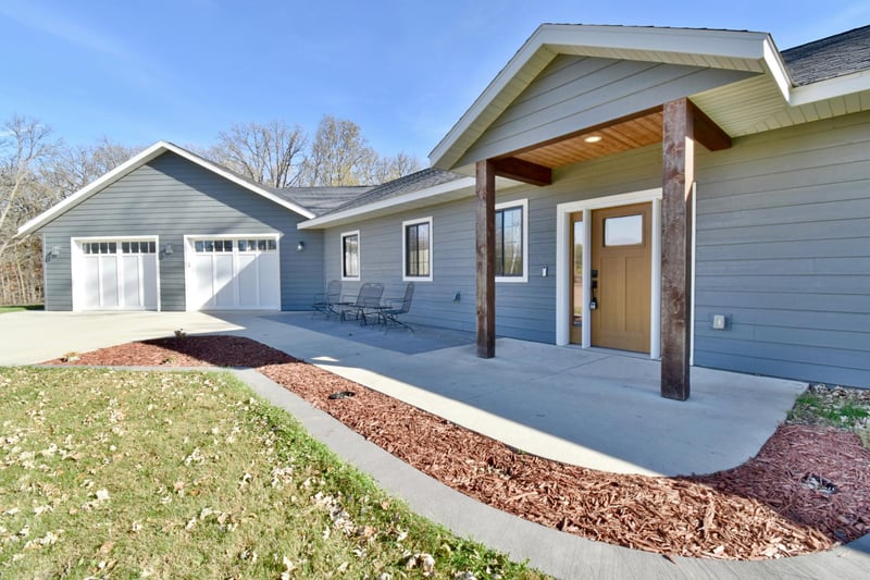 24175 County Road 5 NW, New London, MN 56273